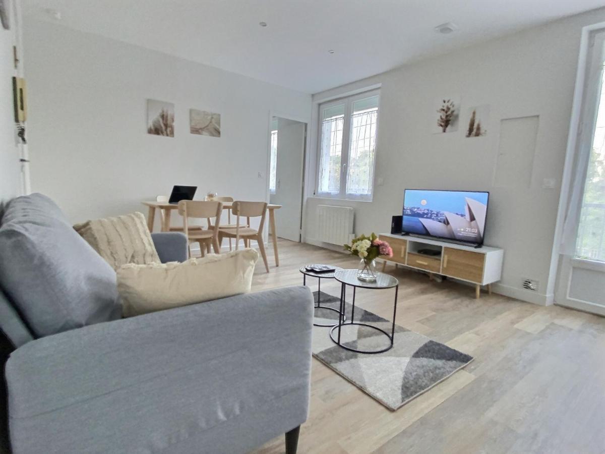 Cozy Appart' A Deux Pas De La Gare - Cozy Houses Palaiseau Esterno foto